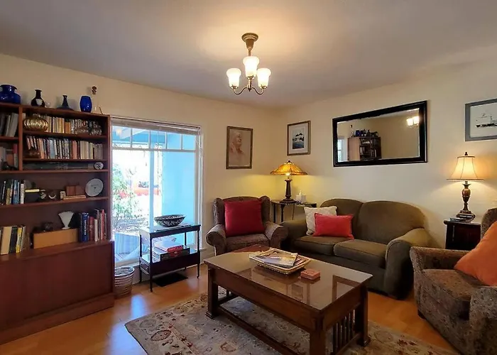 Bluemoon Vacation Rentals - Bluemoon House