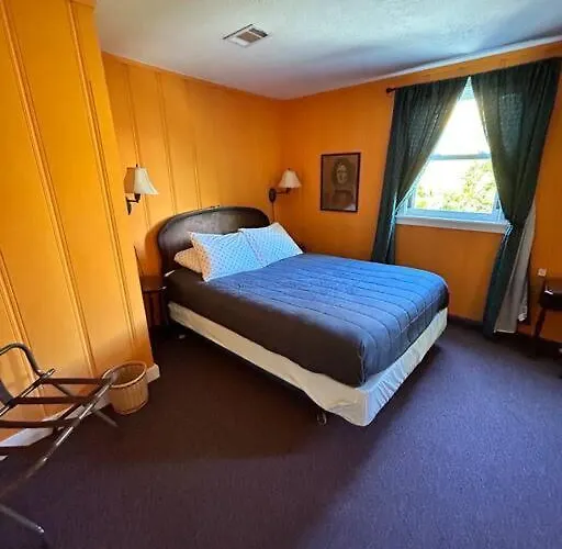 Bluemoon Vacation Rentals - Bluemoon House