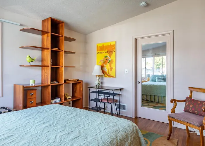 Bixby Beauty 50S Mod Long Beach