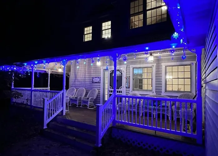Lakepath Beach House - Xl Hot Tub, Walk To Beach