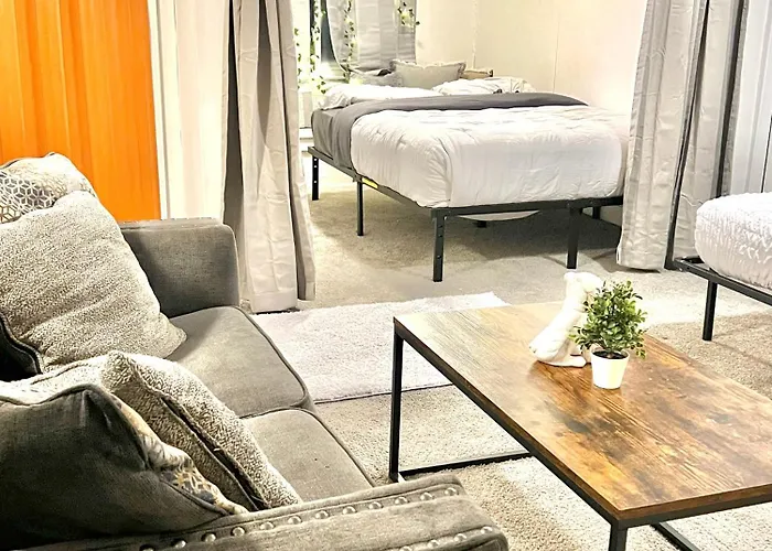 Two Bedroom Villa Studio With Fireplace & Living Room