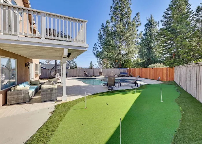 Lake Elsinore Home W/ Pool - 44 Mi To Disneyland!