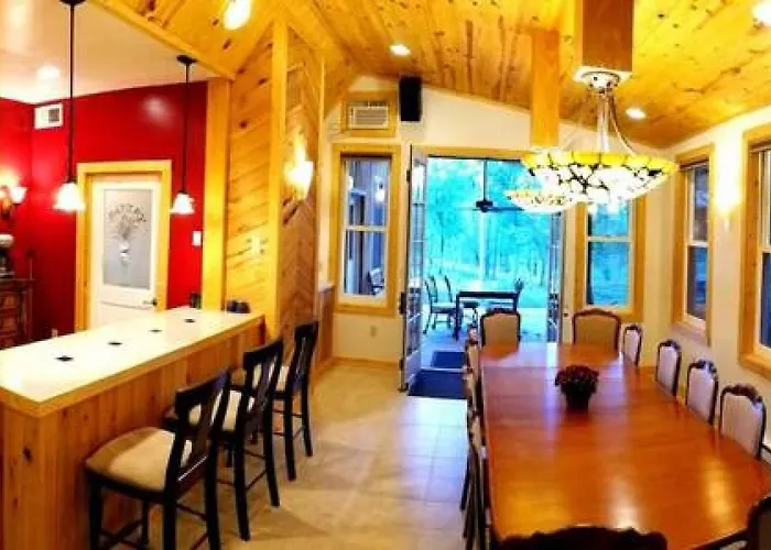 Treehouse At Castle