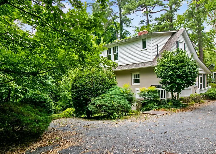 Historic Hidden Gem - Downtown Southern Pines