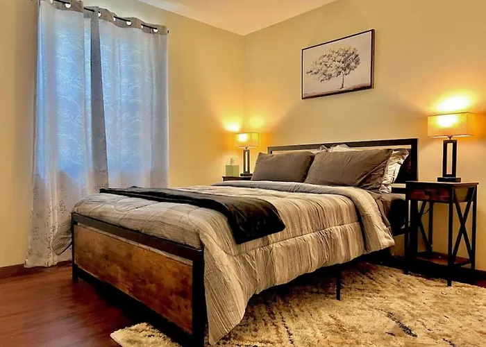 Quiet Cozy 2Br Apt Black Out Curtains