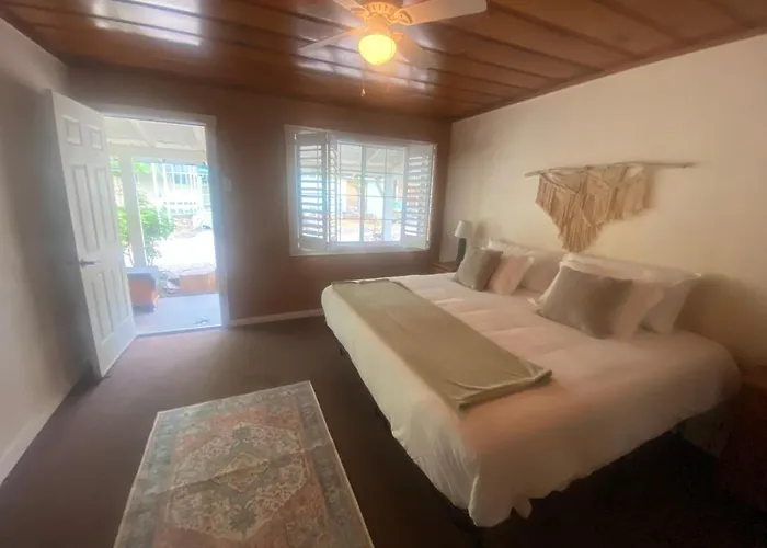 Seven Circles Lodge&Retreat
