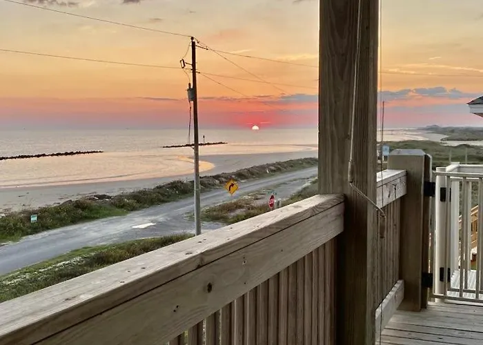 Oceanfront Home Near Hollybeach