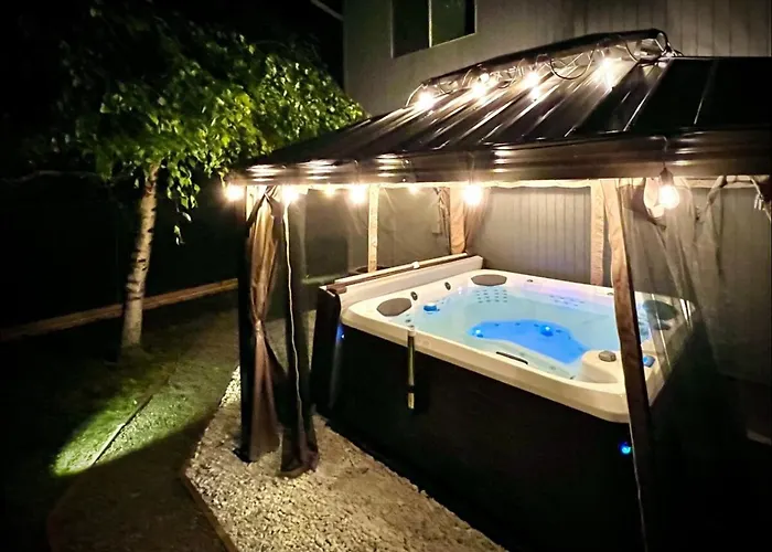 Private Level Of The House With Spa