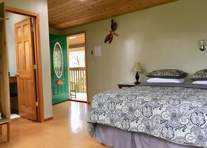 Volcano Inn Bed N Breakfast