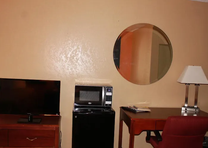 Fairview Inn & Suite