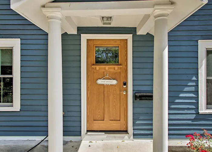 The Nook, Boutique Galena Cottage