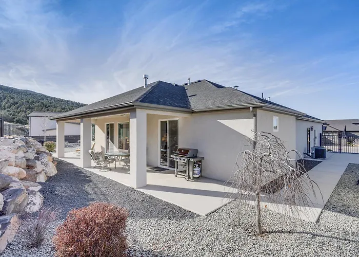 Cedar City Home W/ Mountain Views + Hiking Trails!