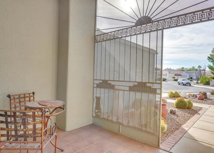Green Valley Getaway Near Golfing: Pool Access!