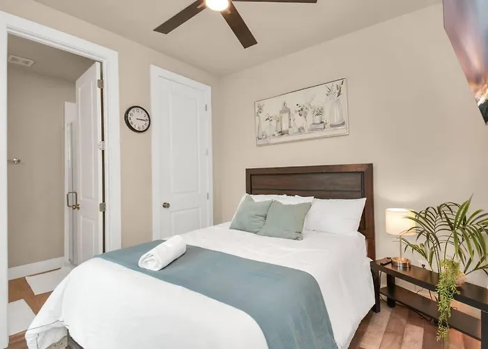Beautiful Luxurious Houston Galleria Home