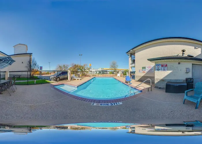 Quality Inn & Suites Weatherford