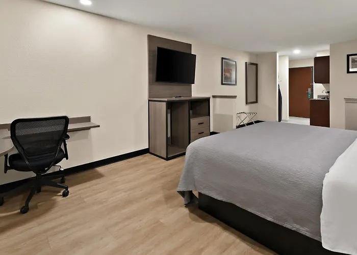 Quality Inn & Suites Weatherford