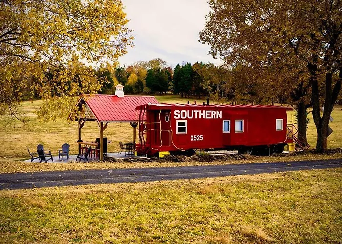 Bourbon Trail: Caboose On The Farm