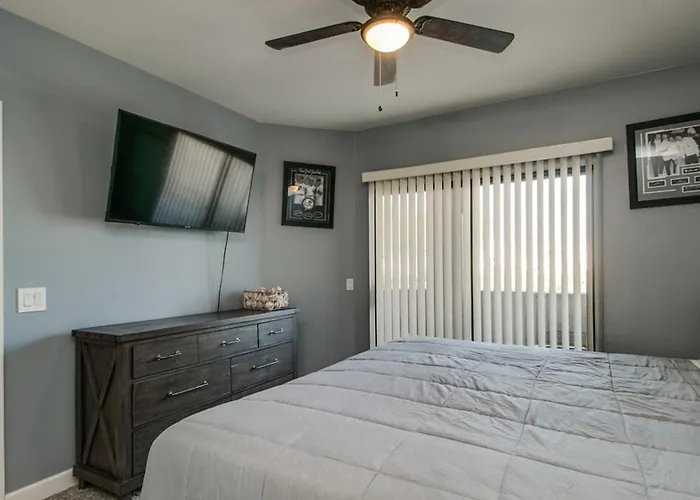 New Listing Remodeled Condo In North Scottsdale