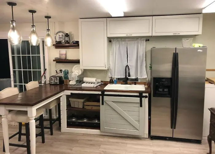 Beautiful Farmhouse In Fernandina Beach