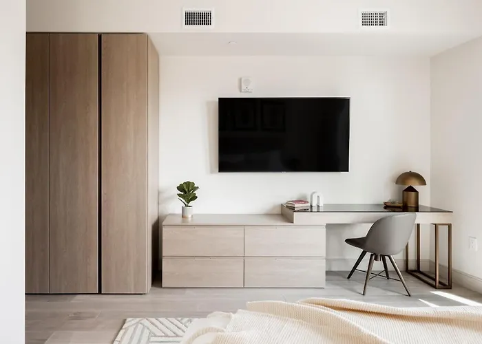 Brand New Condo - Walk To Empower Stadium - Tesoro