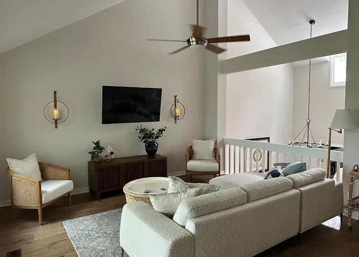 1714 Shelter Cove Villa