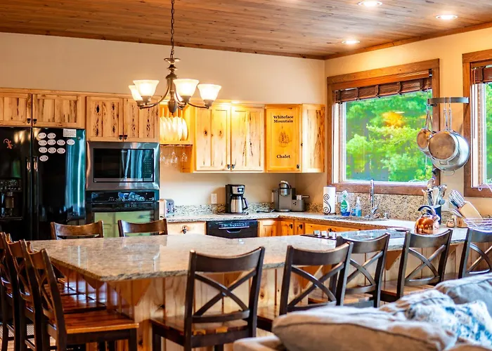 Large Luxury Home, Close To Whiteface, Lake Placid