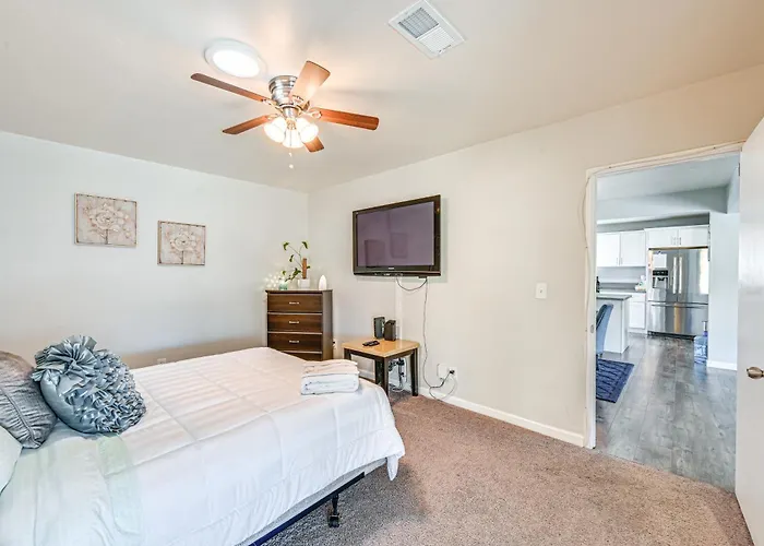 Walkable Chula Vista Home W/ Covered Patio