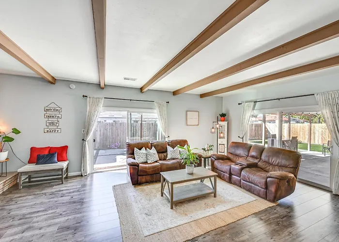 Walkable Chula Vista Home W/ Covered Patio
