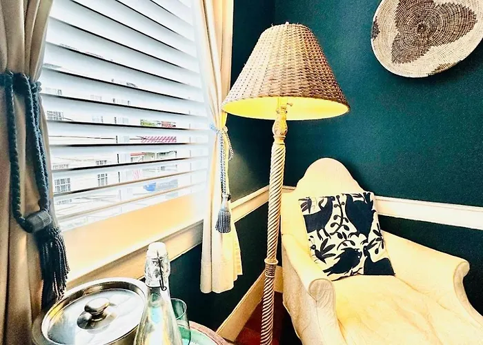 Bijou Boutique Inn