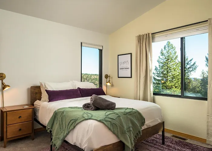 Stay In Evergreen - Denver Mountain Escape