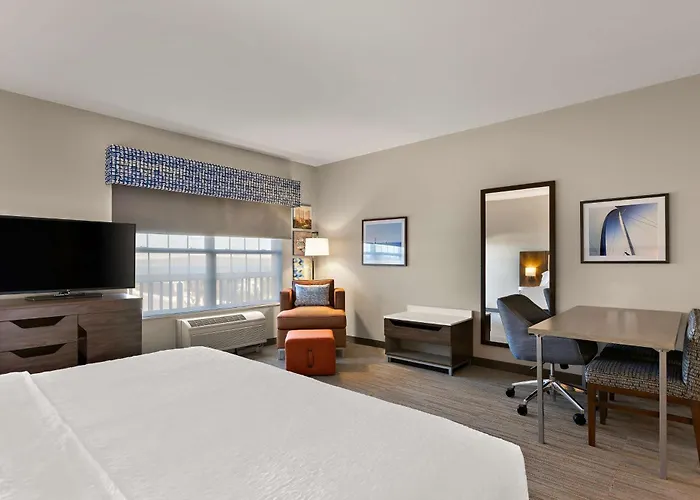 Hampton Inn & Suites Petoskey