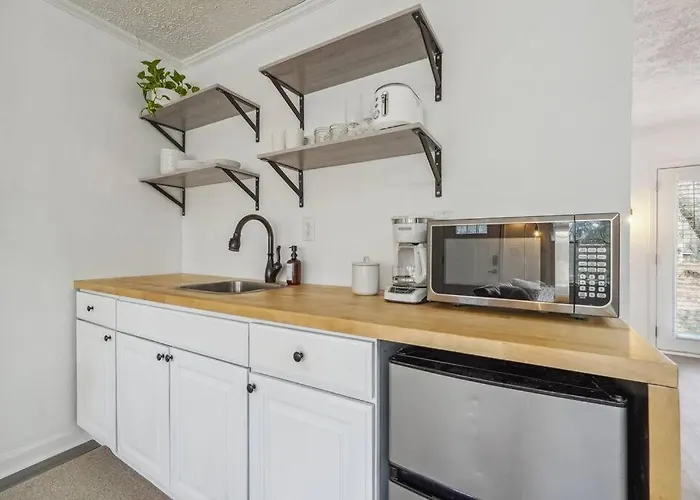 Cozy Kennesaw Apartment Close To Ksu With Ev Plug In