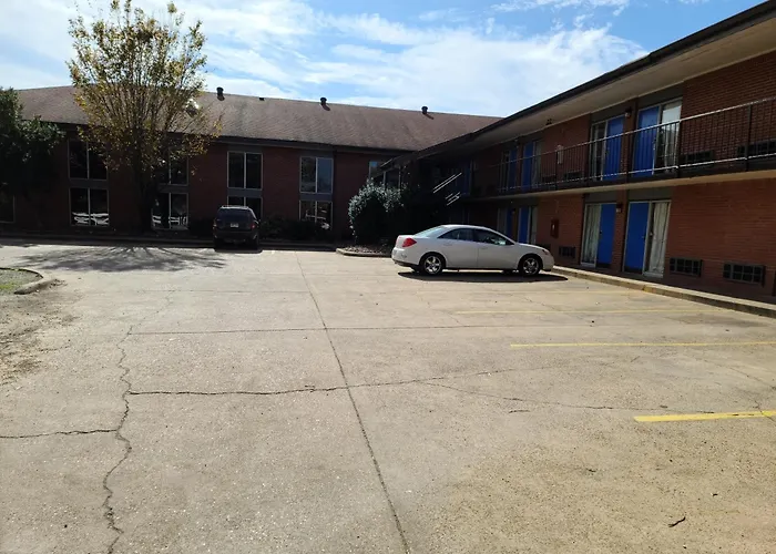 Fairview Inn & Suite