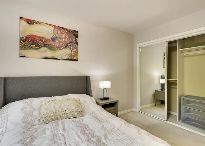 Lake Oswego Home W/ Deck 9 Mi To Downtown Portland