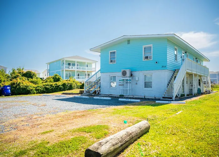 The Hideaway By Oak Island Accommodations