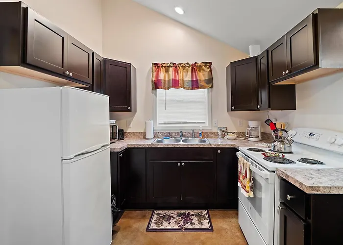 Chardonnay Cottage - Gotl Strip - Cozy & Quaint