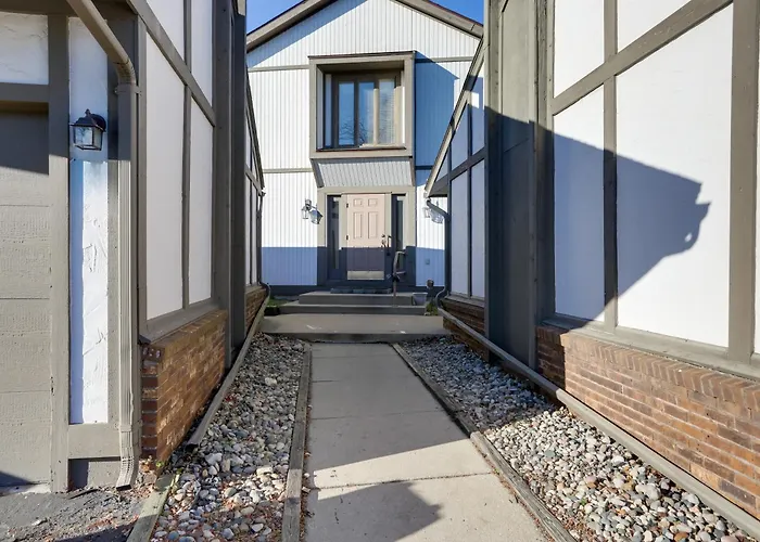 Toledo Vacation Rental ~ 8 Mi To Downtown!