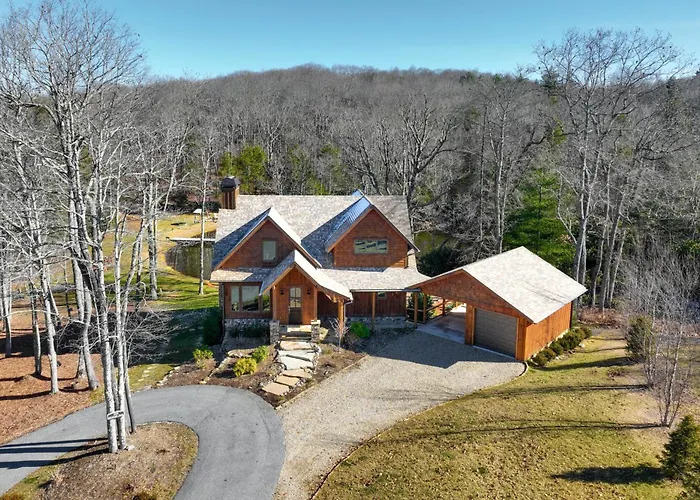 Lakefront Glenville Home W/ Pickleball Access!