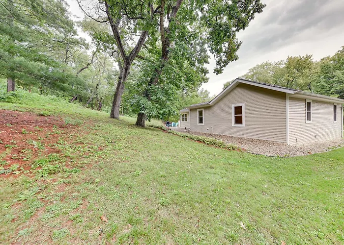 Near Lake Mary! Family-Friendly Twin Lakes Home