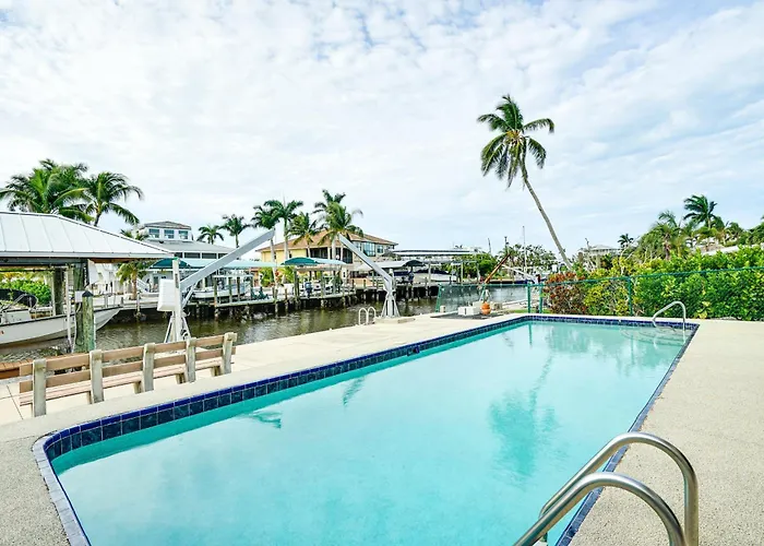 Private Pool & Deck: Canalfront St James City Home