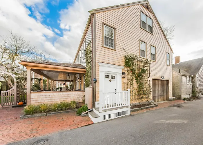 Close To Dtwn Nantucket! Group Getaway W/ Patio