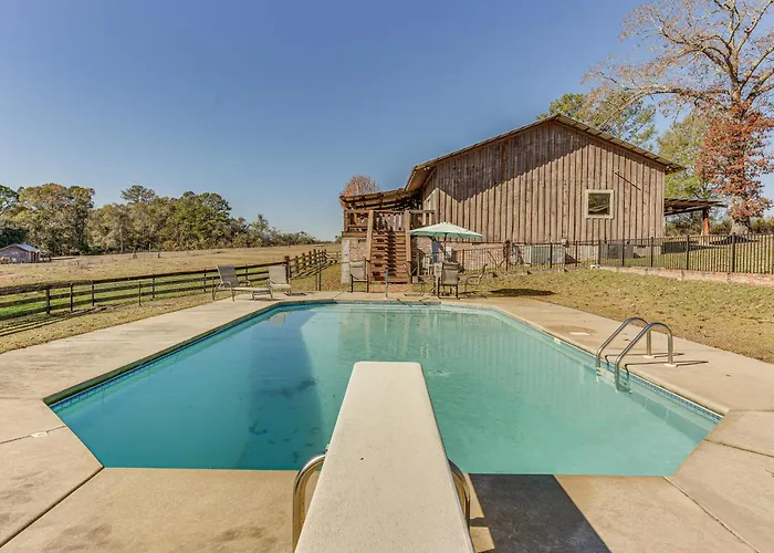 Pet-Friendly Opp Vacation Rental W/ Spacious Deck!