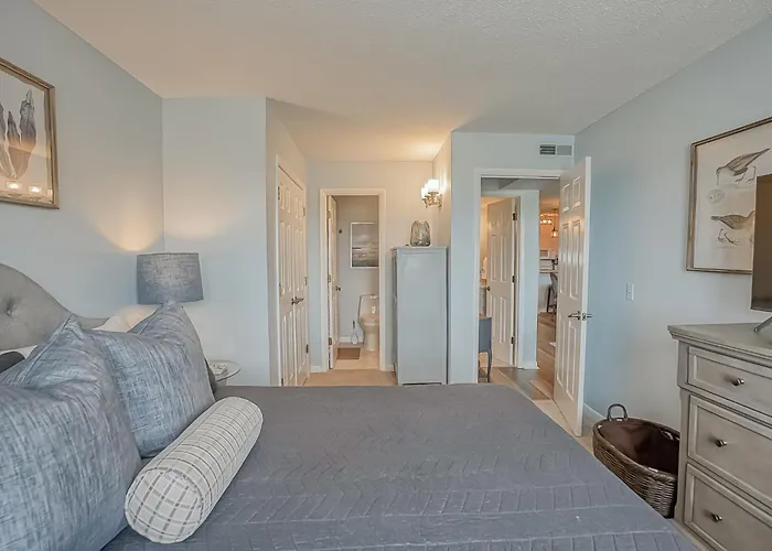 Ocean Bliss Cottage! Beach Club Villa With Canal Views - Short Walk To Beach