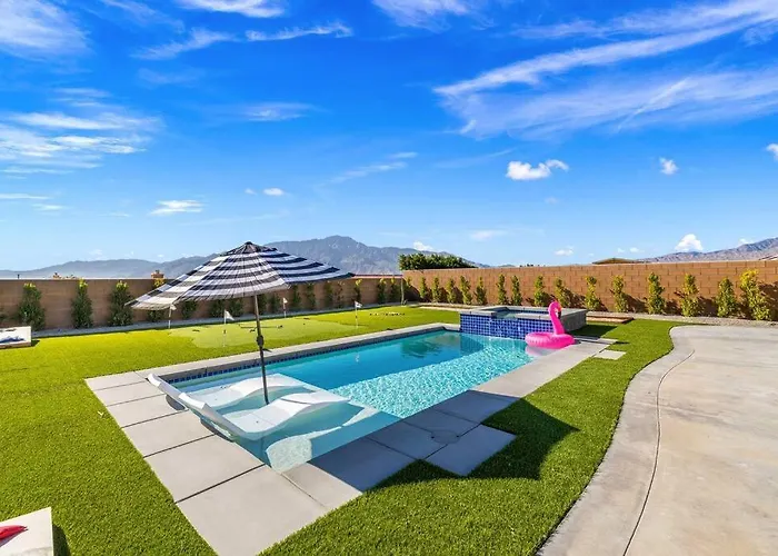 Salida Del Sol | Pool, Hot Tub & Putting Green