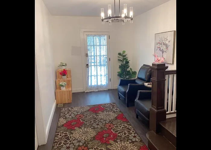 Beautiful Bedroom Next Jhu