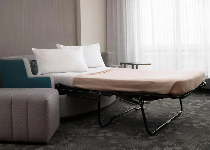 Courtyard By Marriott Edina Bloomington