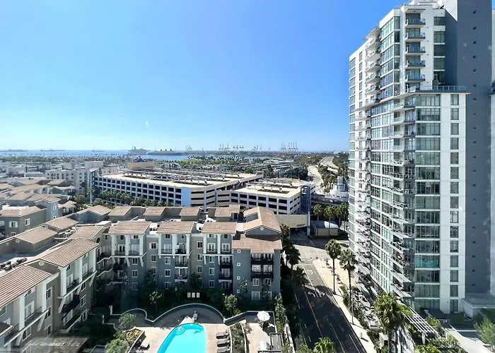 Your Penthouse Ocean View With City Lights And Queen Mary Too