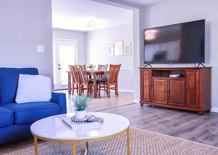 Sleeps 12! 5 Bdrm-2 Kings,3 Queens-Deck & Patio-Mins To Pi & Beaufort