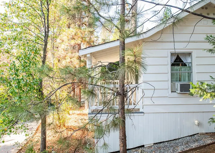 Inn At Sugar Pine Ranch