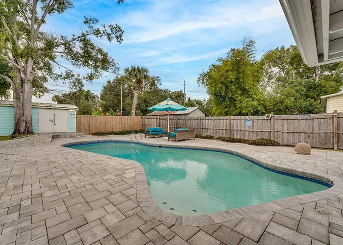 Family Home W/ Private Pool: 24 Mi To Disney!